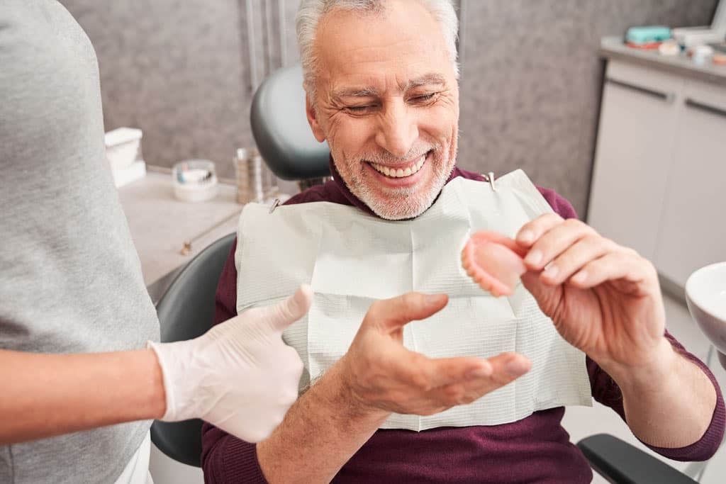 Poner prótesis dental en Ferrol